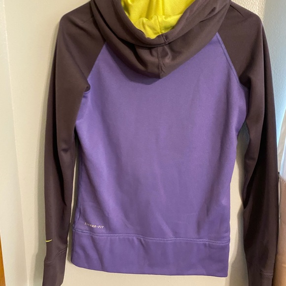 Nike women’s sweatshirt, size x-small like new - Picture 2 of 9